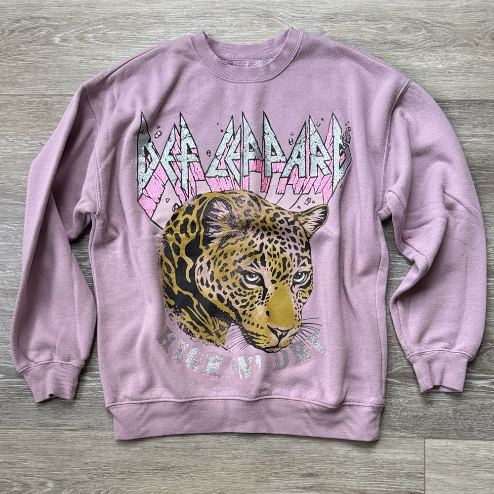 Def Leppard Leopard Graphic Sweatshirt - Lavender NWOT